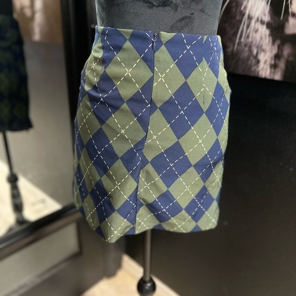💙💚NWOT- SUPER CUTE BLUE AND GREEN PLAID SKIRT. SZ 0💚💙 - Picture 4 of 8